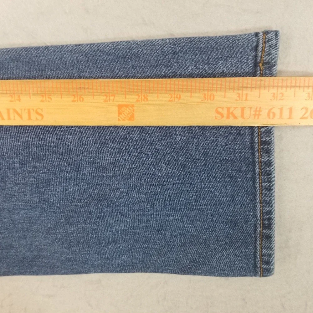Signature by Levi Strauss & Co. signature by